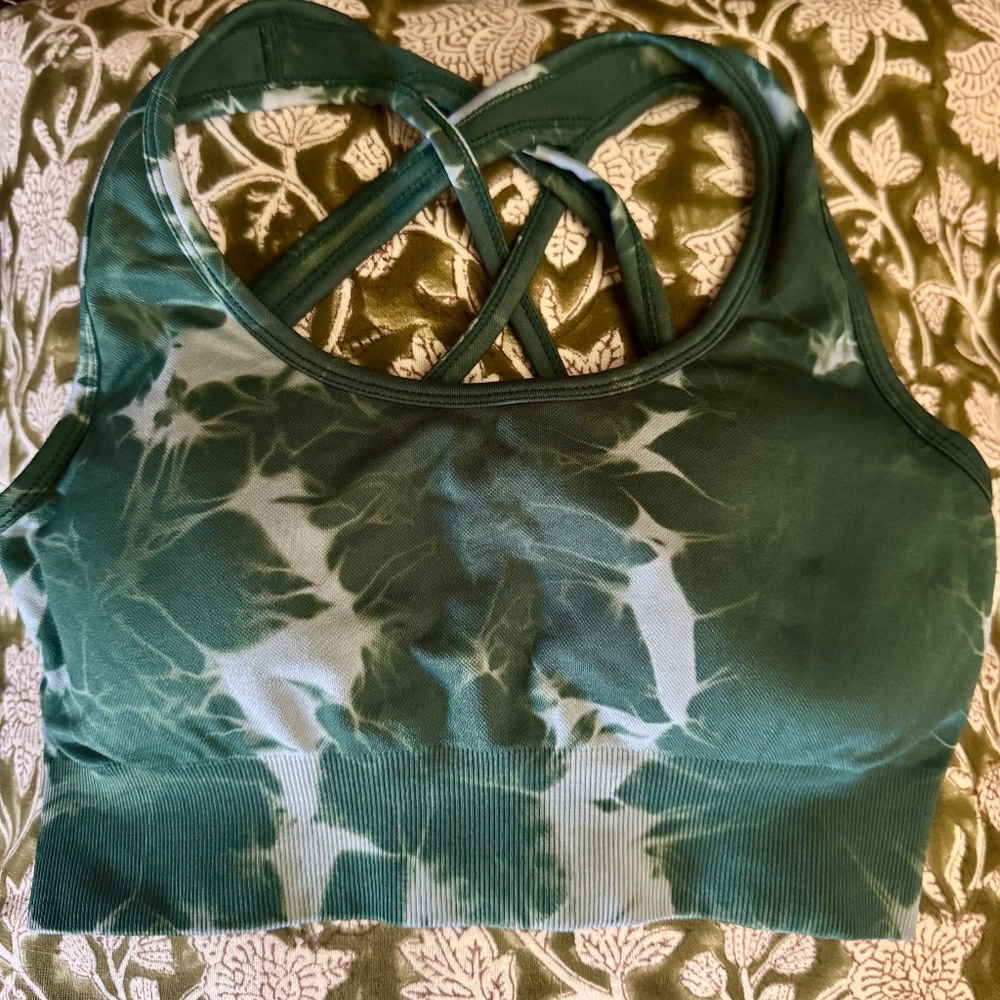 SET: 2 piece Seamless Tie Dye Workout Set – Sports Bra & Biker Shorts (Green)